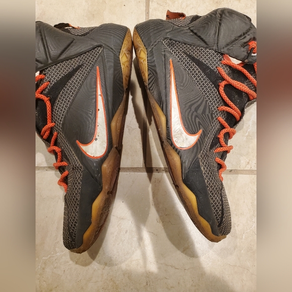 Mens| LeBron 12 Court Vision | Nike sneakers balck and orange | size 13 - Picture 8 of 12